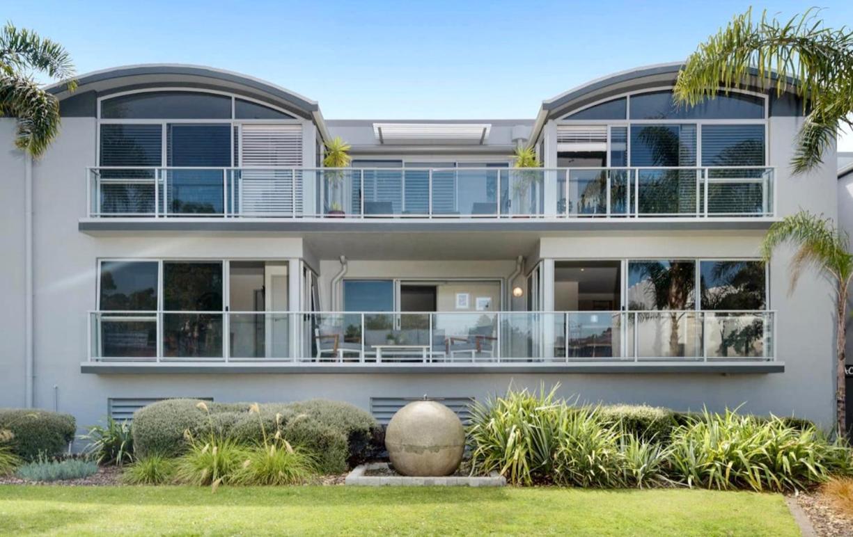 Modern Beach Apartment With Pool & Location マウント・マウンガヌイ エクステリア 写真